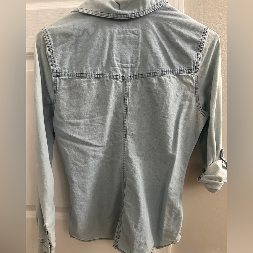 Button down top - Picture 3 of 4